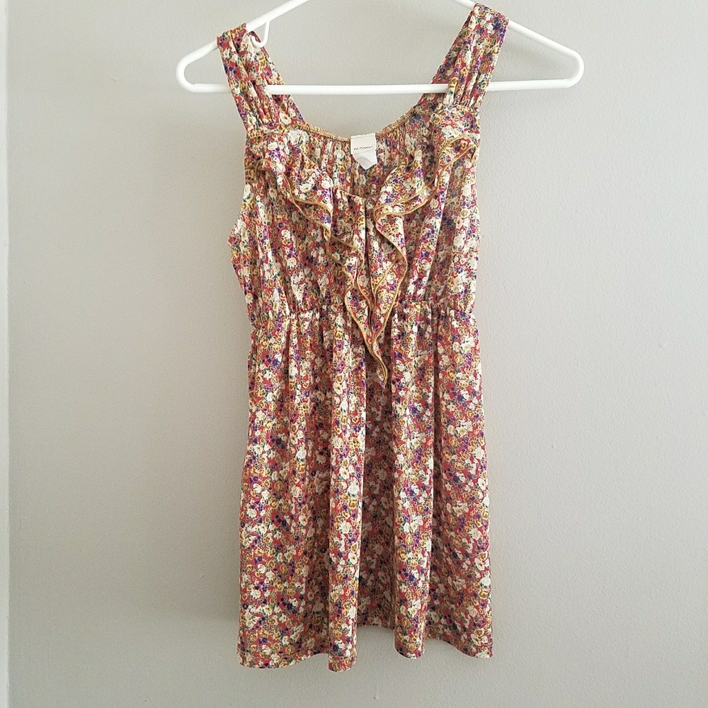 Floral Patterned Ruffle Sleeveless Blouse